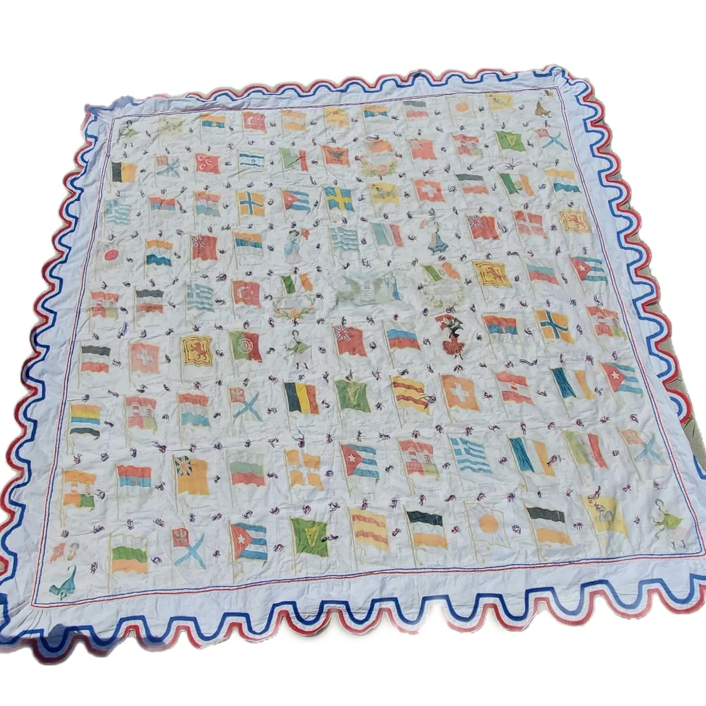 Vintage Handmade Tabacco Silks quilt - Picture 1 of 7